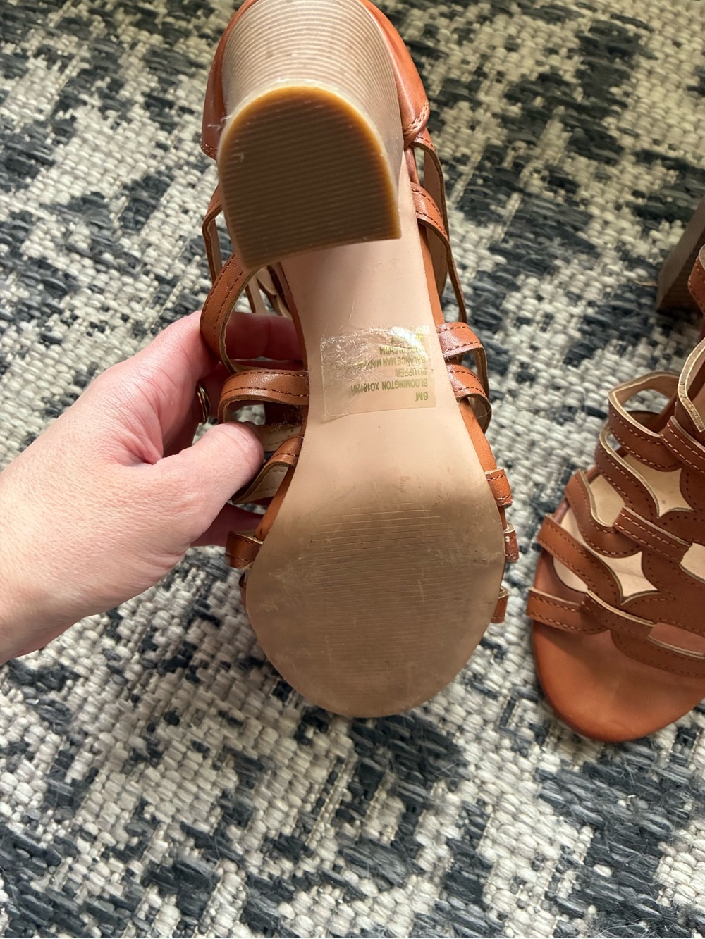 XOXO Brown Strappy Cage Gladiator Heels. Sz 6 - Picture 4 of 5